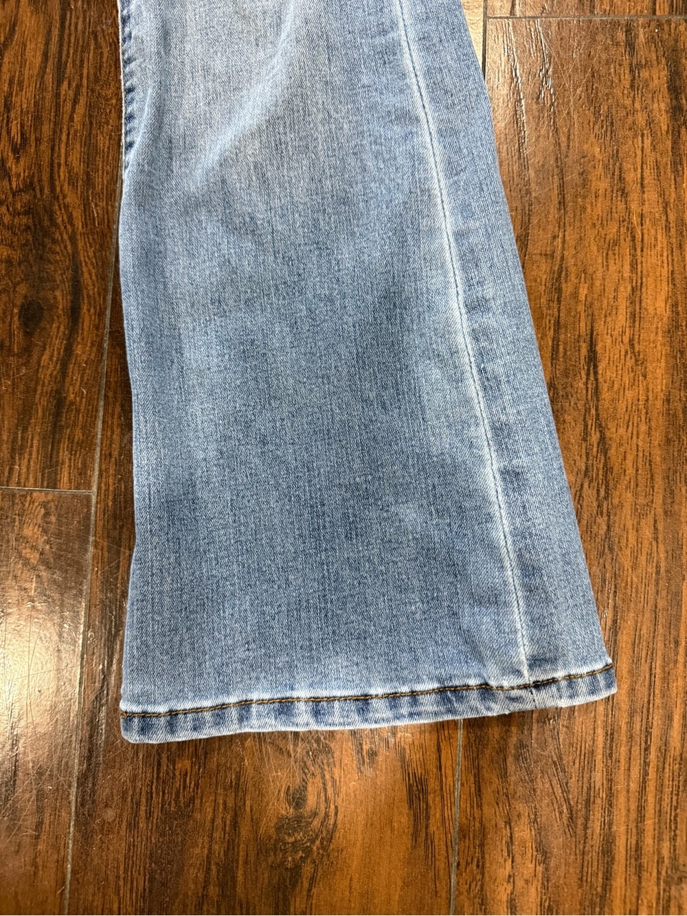 Tahari Belleville Premium Denim Jean 4P Light Wash Blue Jeans Bootcut Flare - Picture 9 of 12